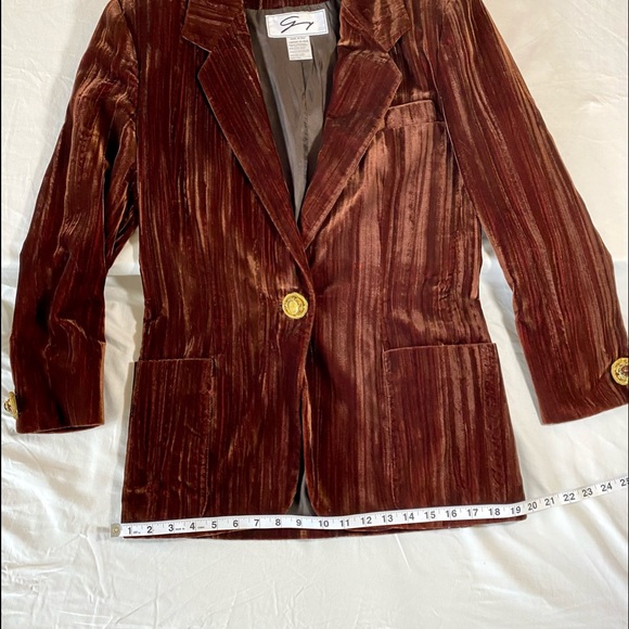 Vintage Versace (Genny) - Picture 6 of 13